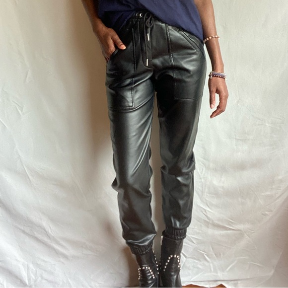 French connection vegan Leather jogging pants - Picture 2 of 8